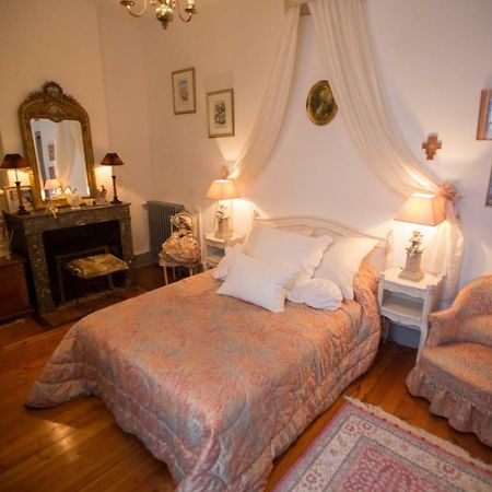 Le Grand Echiquier Hotel Coutras Kültér fotó