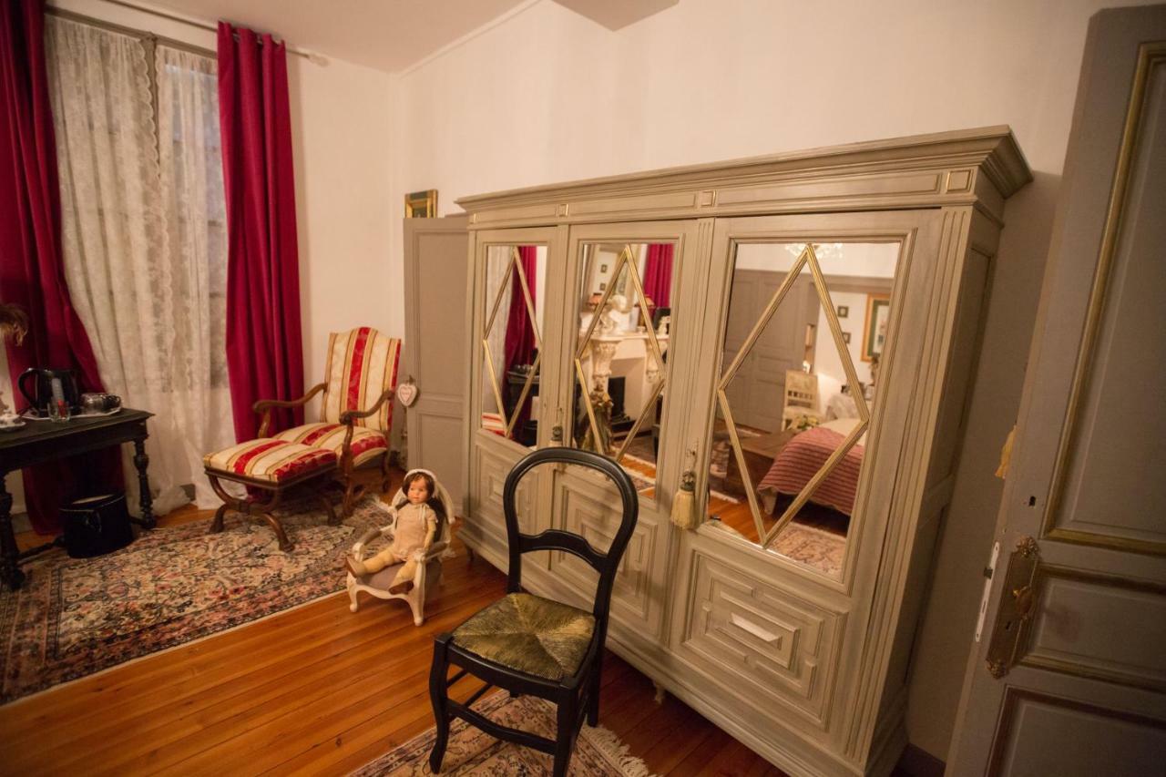 Le Grand Echiquier Hotel Coutras Kültér fotó