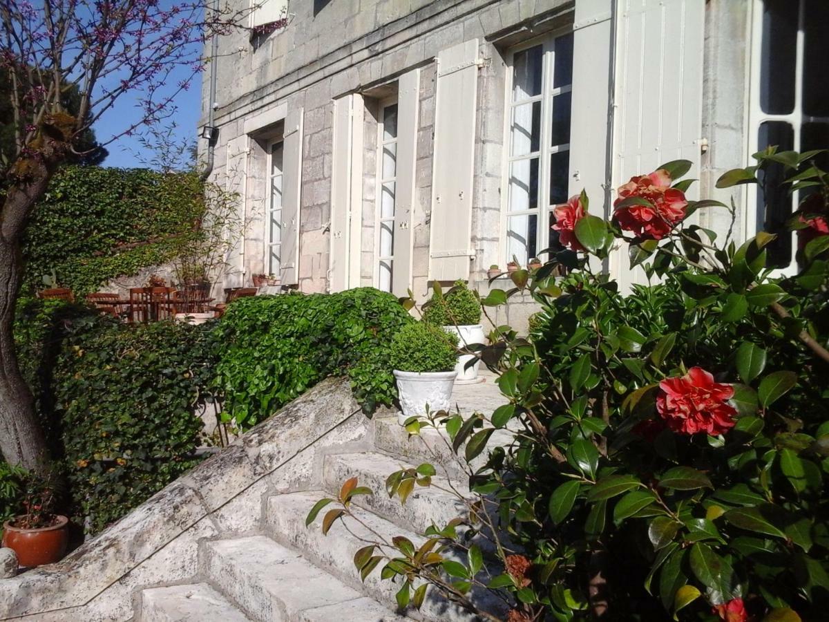 Le Grand Echiquier Hotel Coutras Kültér fotó